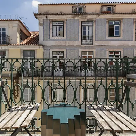 The Traditional Arts Memoir - Balcony At Downtown, 4th-floor No Lift Апартаменти