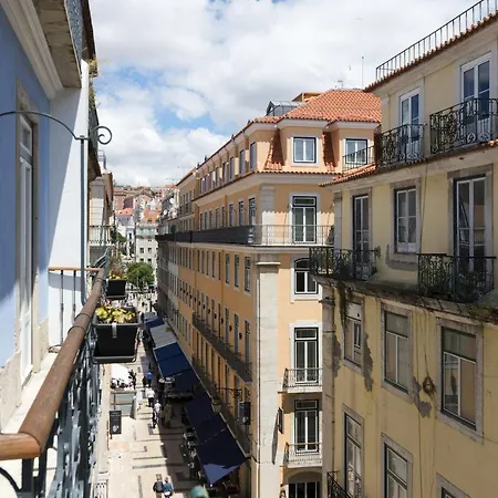 The Traditional Arts Memoir - Balcony At Downtown, 4th-floor No Lift Apartman