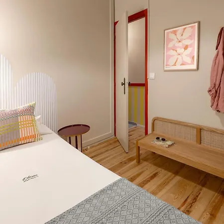 The Traditional Arts Memoir, Downtown Flat With Balcony And Comfort *