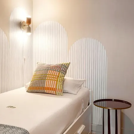 The Traditional Arts Memoir - Balcony At Downtown, 4th-floor No Lift Apartman Lisboa