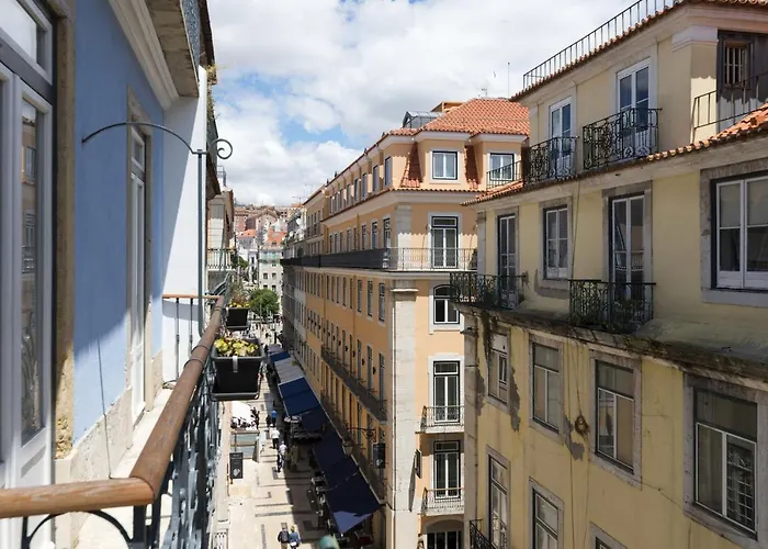 The Traditional Arts Memoir - Balcony At Downtown, 4th-floor No Lift شقة