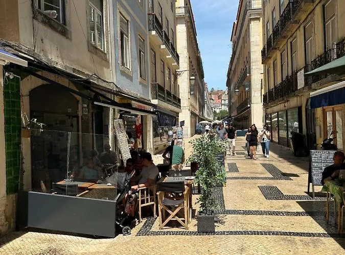 The Traditional Arts Memoir - Balcony At Downtown, 4th-floor No Lift شقة Lisboa
